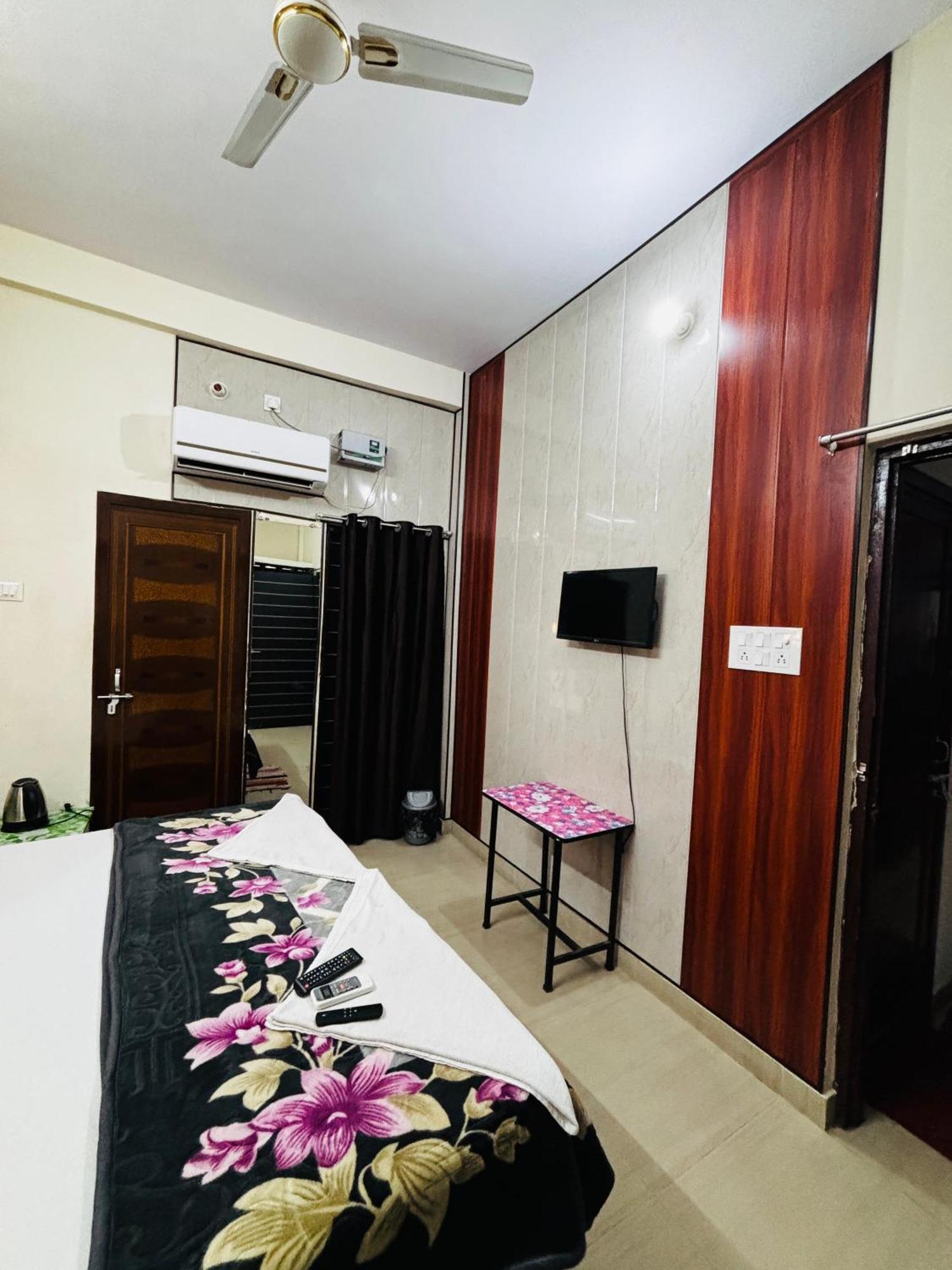 Gully Ghar Hotell Varanasi Eksteriør bilde